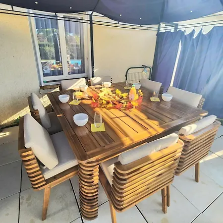 Maison Cosy Avec Piscine Feriehus