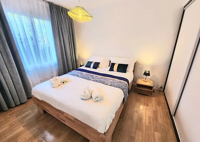 度假居 Maison Cosy Avec Piscine 贝尔热拉克
